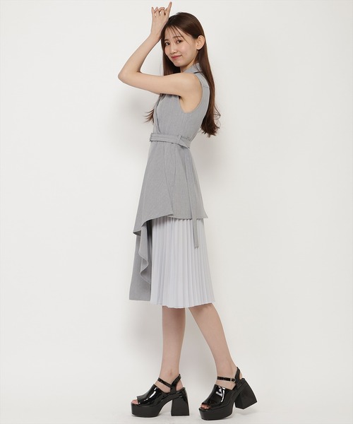 REDYAZEL（レディアゼル）の「ノースリーブサイドプリーツワンピース（ワンピース・レディース・ブルー/グレー/グリーン/ベージュ・SMALL/MEDIUM）」の20枚目の写真