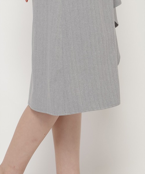 REDYAZEL（レディアゼル）の「ノースリーブサイドプリーツワンピース（ワンピース・レディース・ブルー/グレー/グリーン/ベージュ・SMALL/MEDIUM）」の7枚目の写真