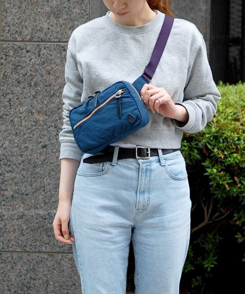 CLEDRAN(クレドラン)の「CL3710 LUMI FRONT ZIP BODY BAG ナイロンボディバッグ(ボディバッグ/ウエストポーチ・レディース・カーキ/ブラック/ネイビー/オリーブ・FREE)」の6枚目の写真