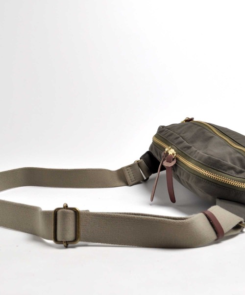 CLEDRAN(クレドラン)の「CL3710 LUMI FRONT ZIP BODY BAG ナイロンボディバッグ(ボディバッグ/ウエストポーチ・レディース・カーキ/ブラック/ネイビー/オリーブ・FREE)」の15枚目の写真