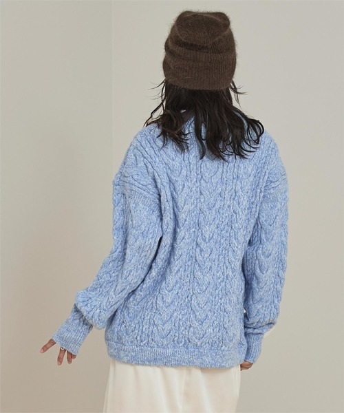 miette(ミエット)の「オーバーサイズケーブル編みニット(ニット/セーター・レディース・ブルー系その他/ホワイト系その他・FREE)」の16枚目の写真