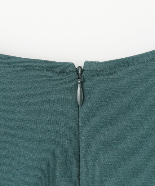 UNFILO（アンフィーロ）の「ランタンスリーブ Tシャツ（Tシャツ/カットソー・レディース・黄土色系/ブラック系/ダークグリーン系/ホワイト系・SMALL/MEDIUM）」の16枚目の写真