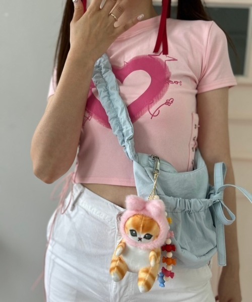 ipugo(イプゴ)の「ipugo/イプゴ ハートレースアップ クロップドTシャツ 秋物 秋服 2026年秋冬(Tシャツ/カットソー・レディース・ピンク/ブラック・FREE)」の15枚目の写真