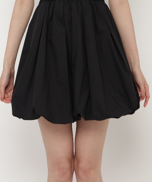 REDYAZEL(レディアゼル)の「シャーリングカットドッキングワンピース(ワンピース・レディース・ブラック/オフホワイト・FREE)」の14枚目の写真