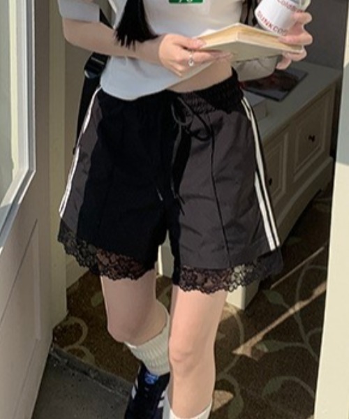 Vipoa(ヴィポア)の「Lace side line short pants(その他パンツ・レディース・ブラック/ホワイト・FREE)」の16枚目の写真