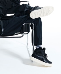 ARMANI EXCHANGE ミッドカット　スニーカー ブラック A/X Armani Exchange】A/X ロゴ入り ハイカット スニーカー