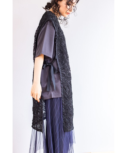 OSMOSIS（オズモーシス）の「サイドリボンレースベスト（ベスト・レディース・ベージュ/ブラック/アイボリー・ONE SIZE）」の22枚目の写真