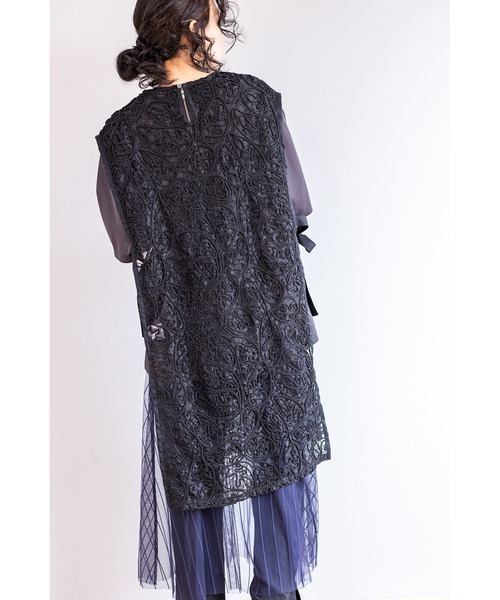 OSMOSIS（オズモーシス）の「サイドリボンレースベスト（ベスト・レディース・ベージュ/ブラック/アイボリー・ONE SIZE）」の20枚目の写真