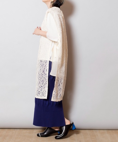 OSMOSIS（オズモーシス）の「サイドリボンレースベスト（ベスト・レディース・ベージュ/ブラック/アイボリー・ONE SIZE）」の17枚目の写真