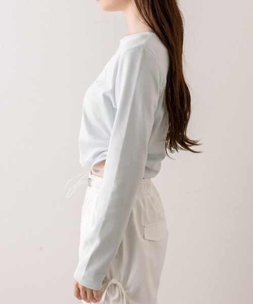 OLIVE des OLIVE(オリーブデオリーブ)の「きらきらドロストTシャツ(Tシャツ/カットソー・レディース・ブラウン/ピンク/ブラック/サックスブルー/オフホワイト・FREE)」の16枚目の写真