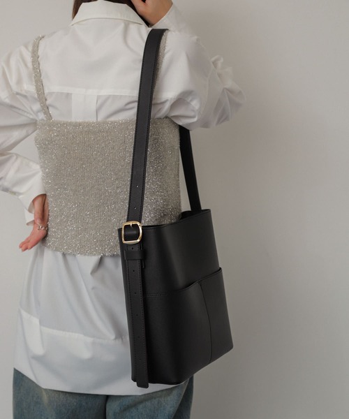 SENSE OF PLACE by URBAN RESEARCH(センスオブプレイスバイアーバンリサーチ)の「『WEB/一部店舗限定』アウトポケットショルダーバッグ(ショルダーバッグ・レディース・ライトベージュ/ブラック/ブラウン/ダークブラウン・ONE)」の20枚目の写真