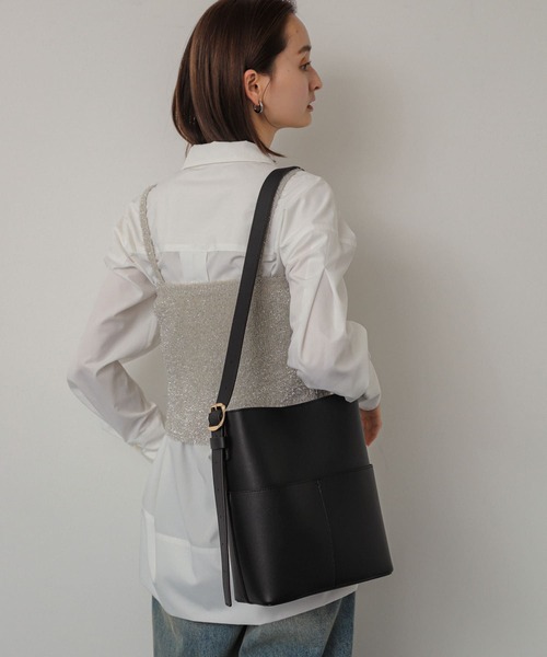 SENSE OF PLACE by URBAN RESEARCH(センスオブプレイスバイアーバンリサーチ)の「『WEB/一部店舗限定』アウトポケットショルダーバッグ(ショルダーバッグ・レディース・ライトベージュ/ブラック/ブラウン/ダークブラウン・ONE)」の19枚目の写真