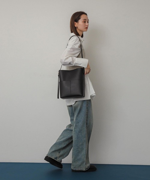SENSE OF PLACE by URBAN RESEARCH(センスオブプレイスバイアーバンリサーチ)の「『WEB/一部店舗限定』アウトポケットショルダーバッグ(ショルダーバッグ・レディース・ライトベージュ/ブラック/ブラウン/ダークブラウン・ONE)」の17枚目の写真