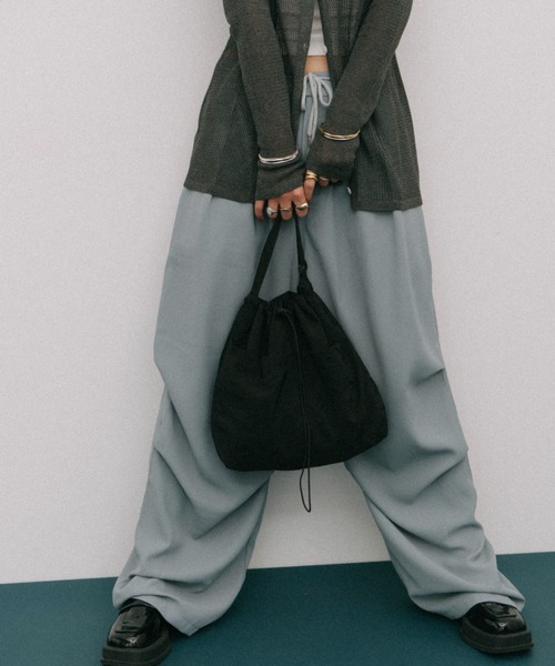 HANNE(アン)の「カジュアルショルダーBAG(ショルダーバッグ・レディース・ベージュ/ブラック・FREE)」の12枚目の写真
