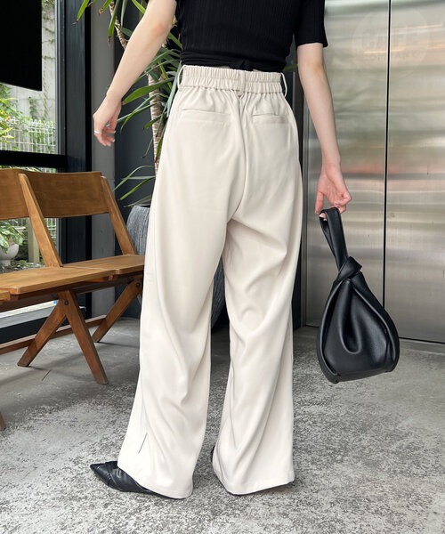 新品　【CAPRICIEUX LE'MAGE】サイドホールラインパンツ CAPRICIEUX LE'MAGE（カプリシューレマージュ）の「サイドホール