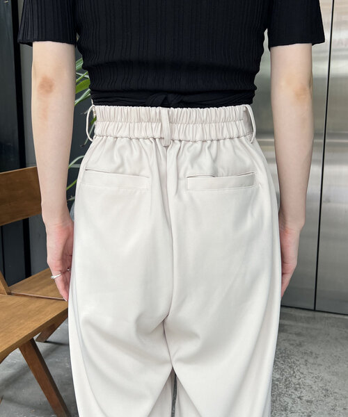 CAPRICIEUX LE'MAGE(カプリシューレマージュ)の「サイドホールラインパンツ(その他パンツ・レディース・ブラック/ホワイト系その他・38/36)」の10枚目の写真