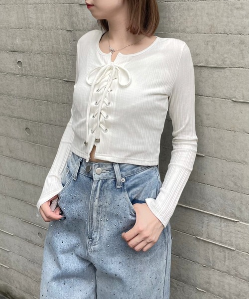 clear（クリア）の「フロントスピンドルワイドリブ長袖カットソートップス [肌見せコーデ 韓国コーデ]≪2024AW新作≫（Tシャツ/カットソー・レディース・チャコールグレー/ブラック/オフホワイト/カーキ/ブルーグレー・F）」の7枚目の写真