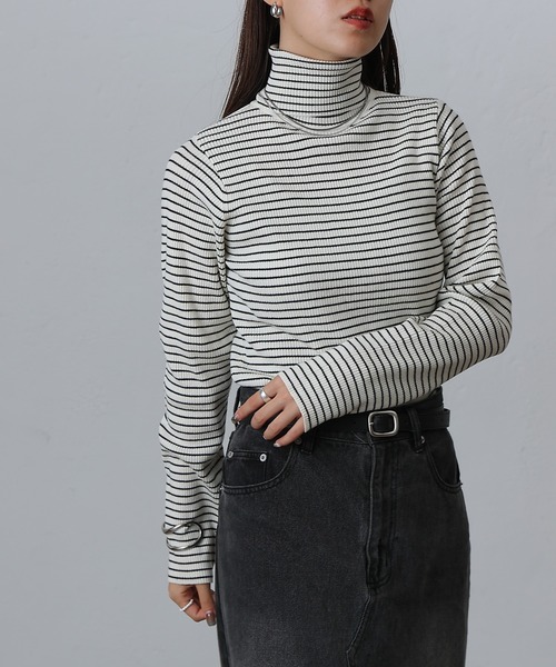 COLONY 2139（コロニートゥーワンスリーナイン）の「抗ピルPBTリブタートルニット（ニット/セーター・レディース・オフホワイト/グレー/ブラック/ホワイト/レッド・FREE）」の6枚目の写真