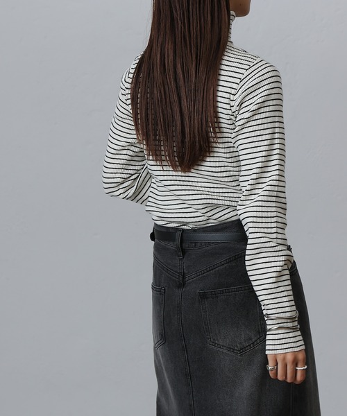 COLONY 2139（コロニートゥーワンスリーナイン）の「抗ピルPBTリブタートルニット（ニット/セーター・レディース・オフホワイト/グレー/ブラック/ホワイト/レッド・FREE）」の8枚目の写真