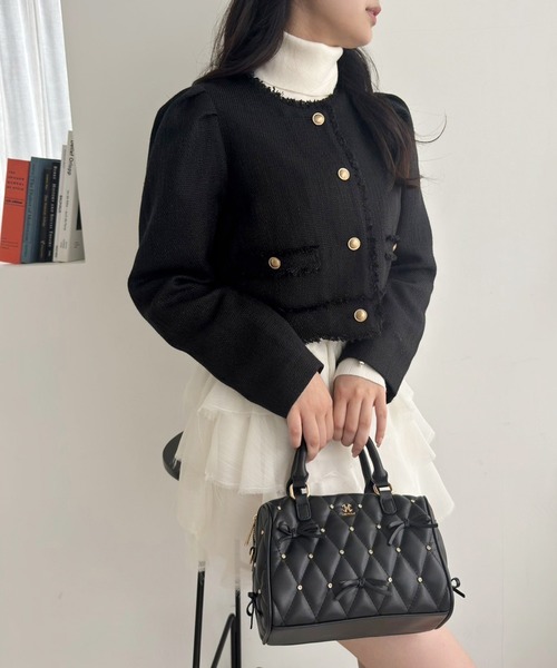 one after another NICE CLAUP（ワンアフターアナザーナイスクラップ）の「リボンビジュー付きキルティングボストンバッグ（ボストンバッグ・レディース・アイボリー/ブラック/サックスブルー・FREE）」の11枚目の写真