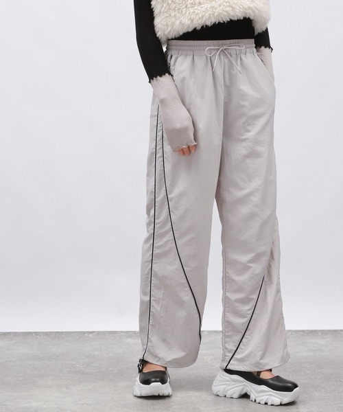 LAKOLE(ラコレ)の「コードライントラックパンツ/143838(その他パンツ・レディース・グレー/ブラック/アイボリー・FREE)」の20枚目の写真