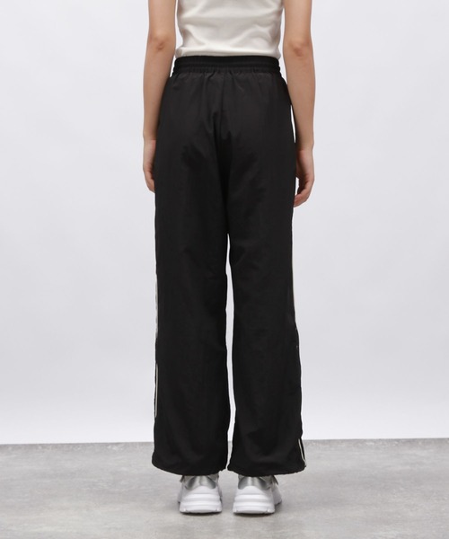 LAKOLE(ラコレ)の「コードライントラックパンツ/143838(その他パンツ・レディース・グレー/ブラック/アイボリー・FREE)」の9枚目の写真