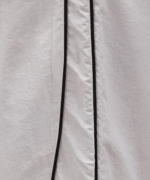 LAKOLE(ラコレ)の「コードライントラックパンツ/143838(その他パンツ・レディース・グレー/ブラック/アイボリー・FREE)」の5枚目の写真