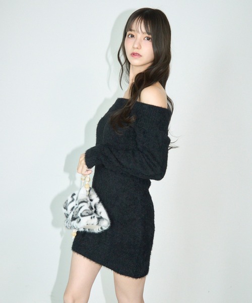 TITTY&CO.（ティティーアンドコー）の「シャギーオフショルミニワンピース（ワンピース・レディース・モカ/レッド/グレー/ブラック・FREE）」の14枚目の写真