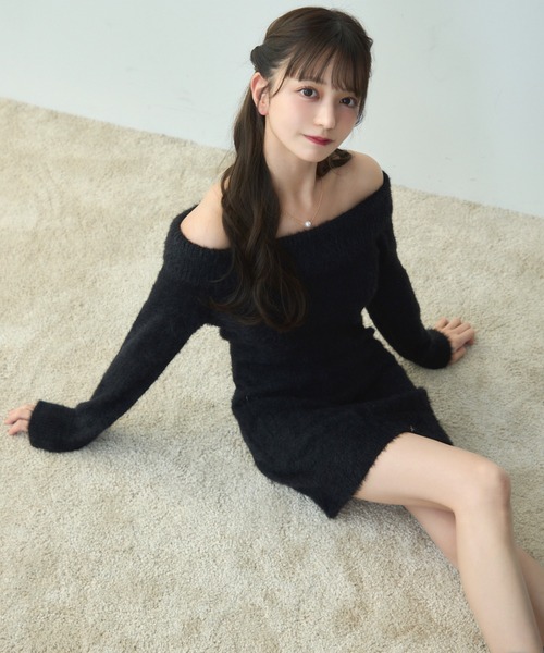 TITTY&CO.（ティティーアンドコー）の「シャギーオフショルミニワンピース（ワンピース・レディース・モカ/レッド/グレー/ブラック・FREE）」の16枚目の写真