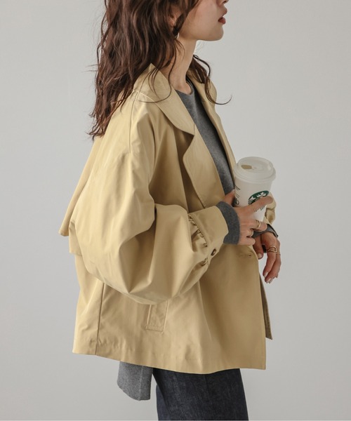 AMELY（エミリー）の「バックフリルテーラードブルゾン（ブルゾン・レディース・ベージュ系その他/グレイッシュベージュ/ブラック/ベージュ・フリー）」の5枚目の写真