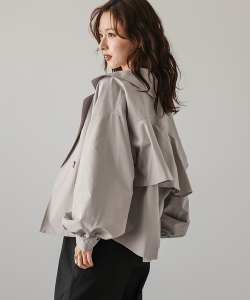 AMELY（エミリー）の「バックフリルテーラードブルゾン（ブルゾン・レディース・ベージュ系その他/グレイッシュベージュ/ブラック/ベージュ・フリー）」の17枚目の写真