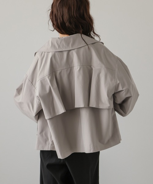 AMELY（エミリー）の「バックフリルテーラードブルゾン（ブルゾン・レディース・ベージュ系その他/グレイッシュベージュ/ブラック/ベージュ・フリー）」の16枚目の写真