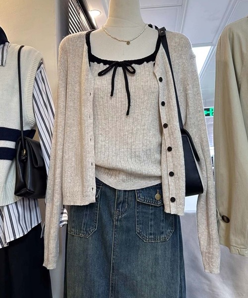 Girly Doll(ガーリードール)の「配色ニットカーディガン&キャミソールセット(カーディガン/ボレロ・レディース・グレー/ブラック/ベージュ/オフホワイト・FREE)」の13枚目の写真