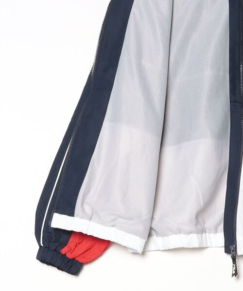 FILA(フィラ)の「フィラ FILA 撥水裏トリコットウィンドジャケット(ナイロンジャケット・レディース・ブラック×ホワイト/ダークブルー/グレー×ピンク・XL/M/L/S)」の6枚目の写真