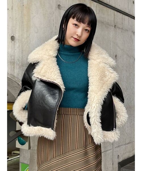 MURUA(ムルーア)の「ルーズネックミニマルタートル(ニット/セーター・レディース・ブラック/アイボリー/ブラウン/ブルー・FREE)」の18枚目の写真