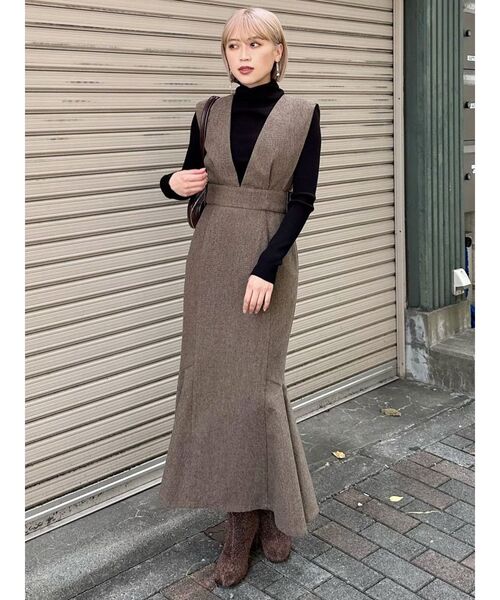 MURUA(ムルーア)の「ルーズネックミニマルタートル(ニット/セーター・レディース・ブラック/アイボリー/ブラウン/ブルー・FREE)」の21枚目の写真