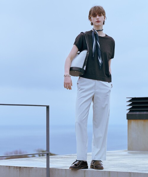 J.PRESS（ジェイプレス）の「スクエアドット 剣先 スカーフ（バンダナ/スカーフ・レディース・サックスブルー系5/ネイビー系5・F）」の4枚目の写真