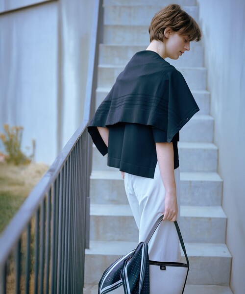 J.PRESS（ジェイプレス）の「スクエアドット 剣先 スカーフ（バンダナ/スカーフ・レディース・サックスブルー系5/ネイビー系5・F）」の8枚目の写真