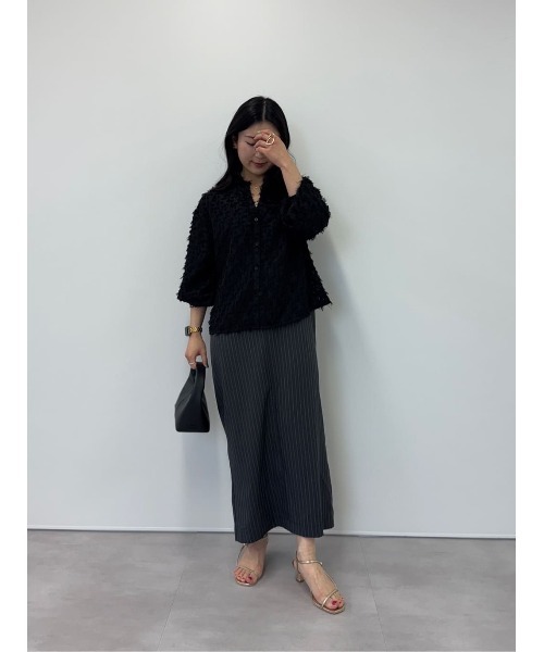 UR'S(ユアーズ)の「シアーフリンジジャガードスキッパーブラウス(シャツ/ブラウス・レディース・ブラック/アイボリー/グリーン・L/M/S)」の4枚目の写真