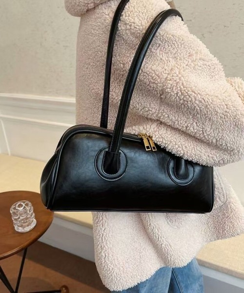 folka（フォルカ）の「3-11E106 横長　レトロ　長め　ショルダーバッグ ブラック　キャメル（ショルダーバッグ・レディース・キャメル/ブラック・ONESIZE）」の10枚目の写真