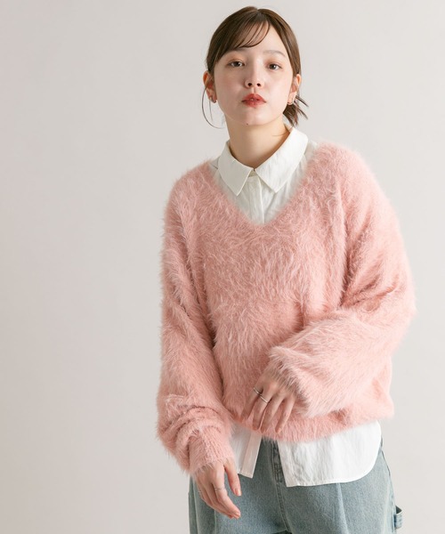 KBF（ケイビーエフ）の「シャギーVネックニット（ニット/セーター・レディース・アイボリー/ピンク/ダークブラウン・ONE）」の19枚目の写真