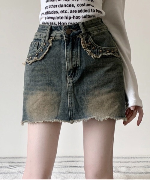 .KOM（ドットコム）の「『.KOM/ドットケーオーエム』ダメージデニムスカート【Y】【CN】（デニムスカート・レディース・インディゴブルー・M/S）」の2枚目の写真