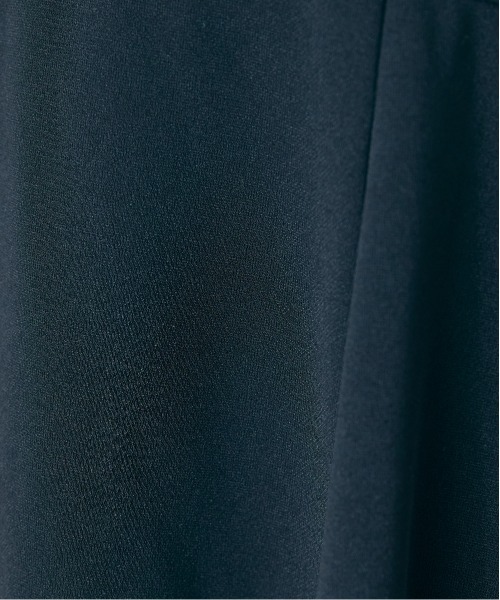 marun(マルン)の「<大きいサイズ>カットジャージーキャミワンピース marun(ワンピース・レディース・ブラック/ホワイト系/ブラック系・L/LL/3L/4L/5L)」の10枚目の写真