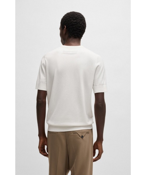 HUGO（ヒューゴ）の「レギュラーフィット ニットセーター ショートスリーブ（Tシャツ/カットソー・メンズ・ホワイト・S/L/M/XXL/XL）」の4枚目の写真