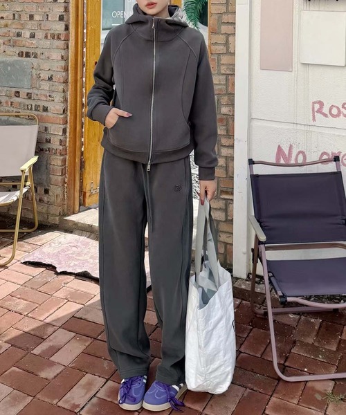 aimoha（アイモハ）の「ハイネックジップアップパーカー（パーカー・レディース・チョコ/グレー/ベージュ/ライトグリーン/ピンク・MEDIUM/X-LARGE/LARGE）」の7枚目の写真