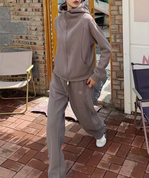 aimoha（アイモハ）の「ハイネックジップアップパーカー（パーカー・レディース・チョコ/グレー/ベージュ/ライトグリーン/ピンク・MEDIUM/X-LARGE/LARGE）」の9枚目の写真