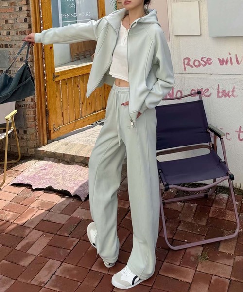 aimoha（アイモハ）の「ハイネックジップアップパーカー（パーカー・レディース・チョコ/グレー/ベージュ/ライトグリーン/ピンク・MEDIUM/X-LARGE/LARGE）」の10枚目の写真