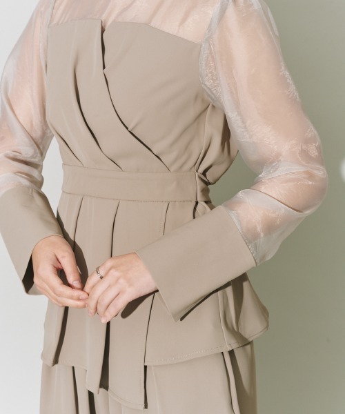 terrace（テラス）の「【セットアップ】オーガンジードッキングカシュクールBL＋タックカーブパンツ（パンツドレス・レディース・ブラック×ブラック/グレイッシュベージュ/ブラック×ホワイト/チャコール・MEDIUM）」の22枚目の写真