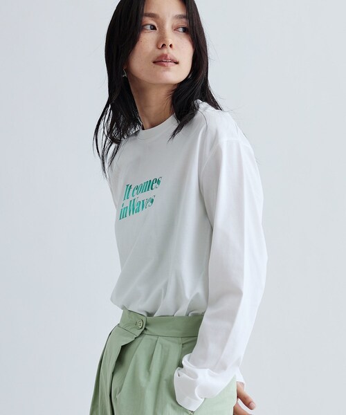 GALLEST（ギャレスト）の「メタリックロゴロングスリーブTシャツ（Tシャツ/カットソー・レディース・ホワイト/ライトグリーン/ブラウン系その他・38）」の17枚目の写真