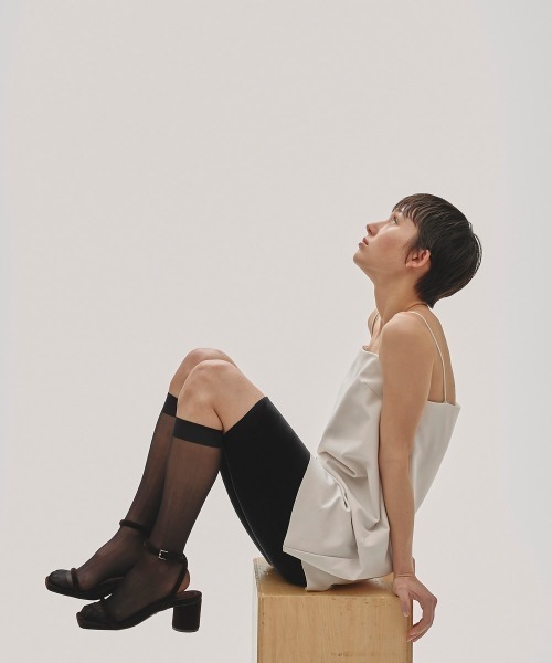 TODAYFUL（トゥデイフル）の「Belt Velour Sandals（サンダル・レディース・ダークブラウン/ブルー系その他・36inch/37inch/38inch）」の6枚目の写真